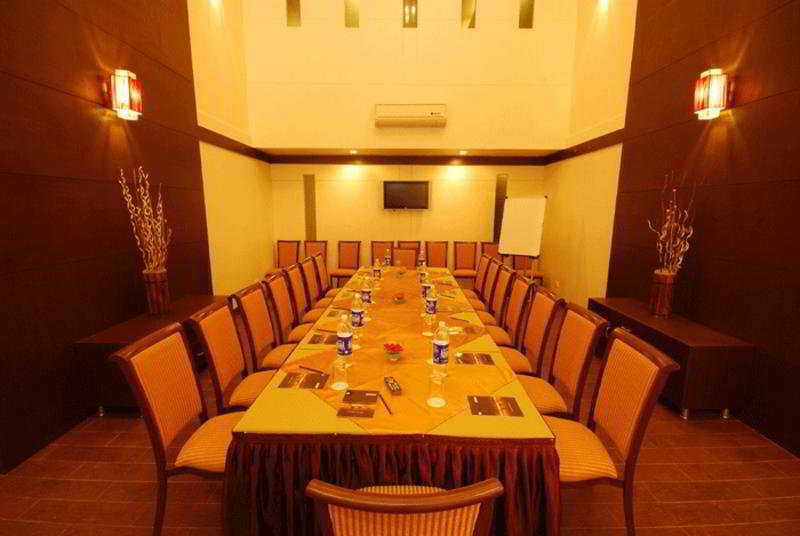 ファブホテル サダナンド ヒンジャワディ Pimpri-Chinchwad エクステリア 写真